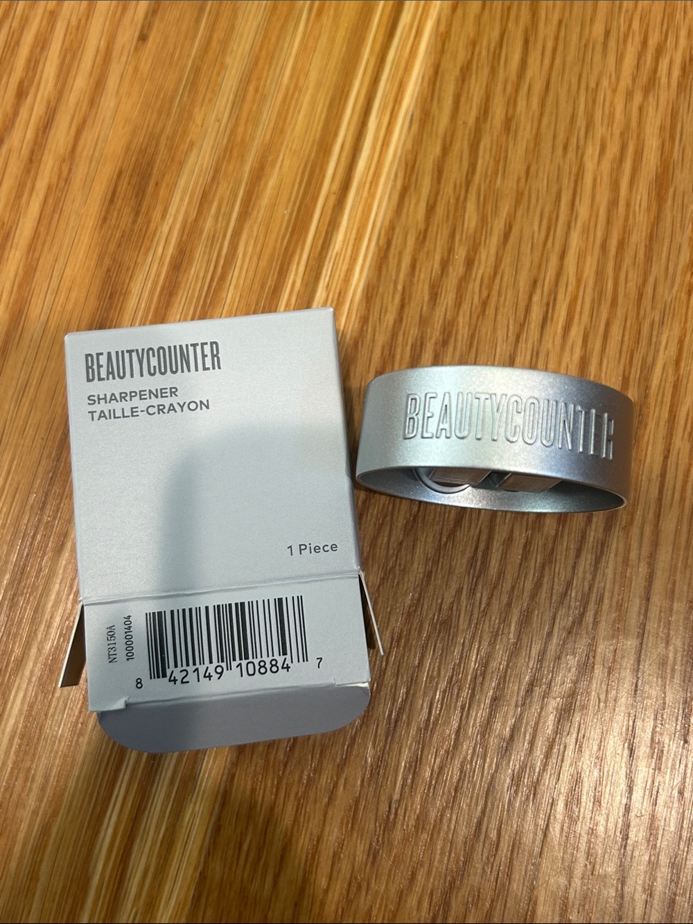 Beauty counter silver metal dual pro make-up pencil sharpener new one piece